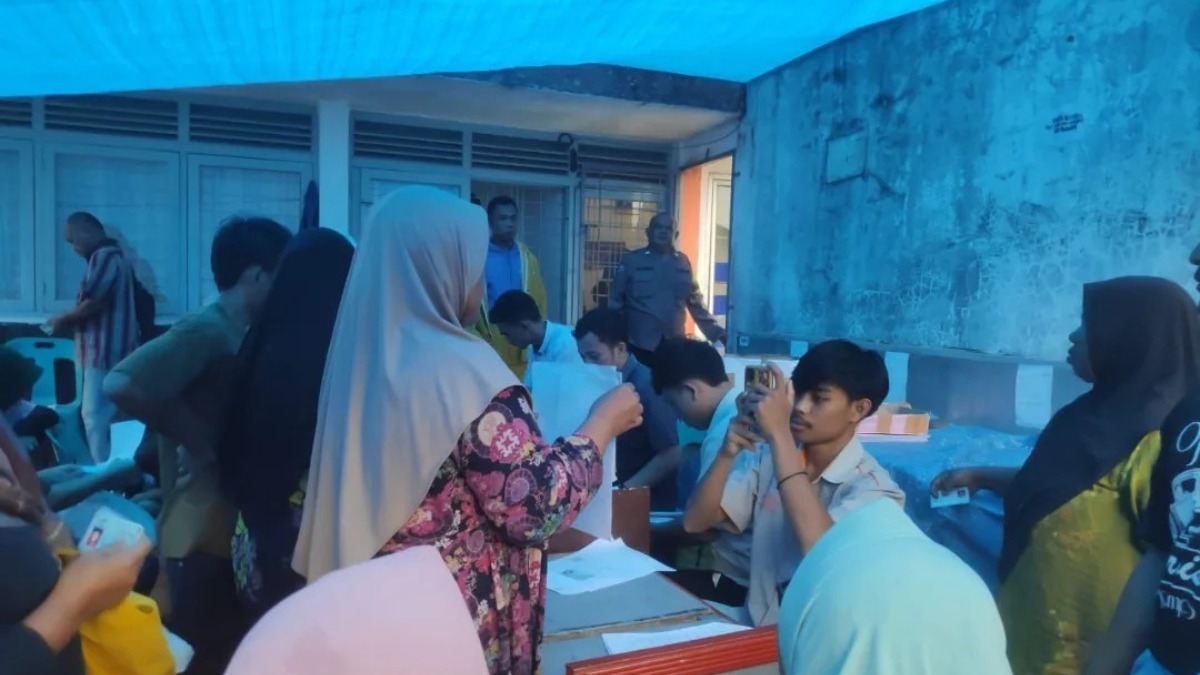 Ilustrasi: Penyaluran bantuan sosial (bansos) kepada KPM.