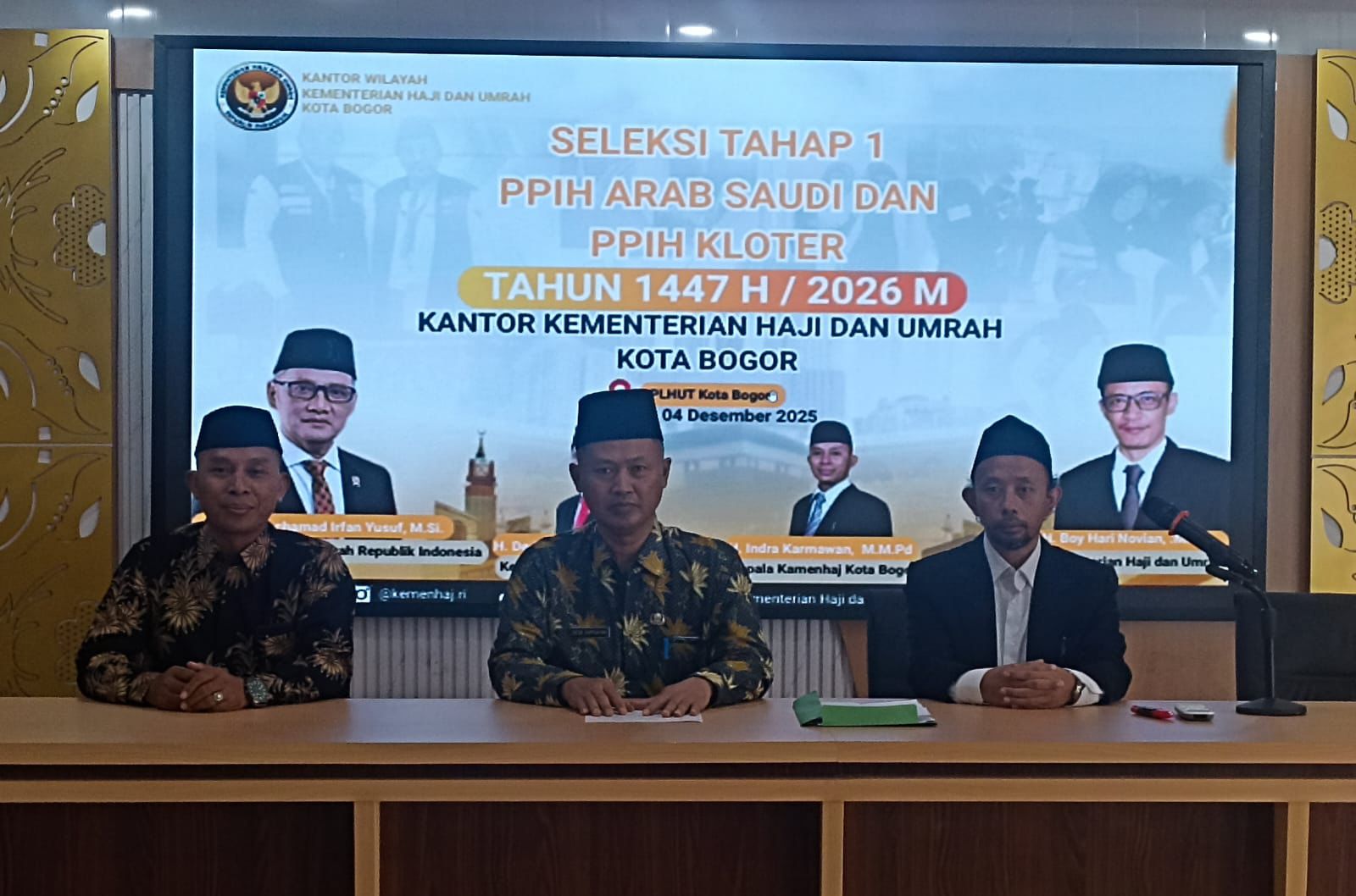 Kantor Kementrian Haji dan Umroh Sempur Kaler menggelar seleksi petugas haji 2026, Kamis 4 Desember 2025.