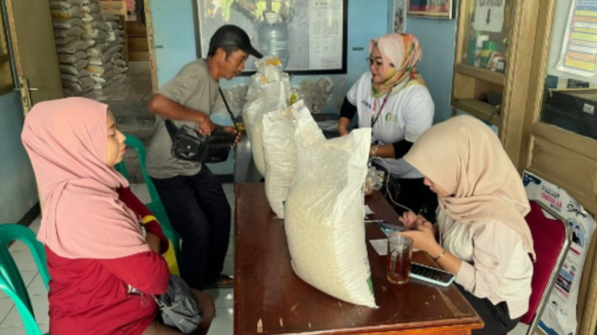 Penyaluran Bansos secara bertahap pada bulan Desember 2025.