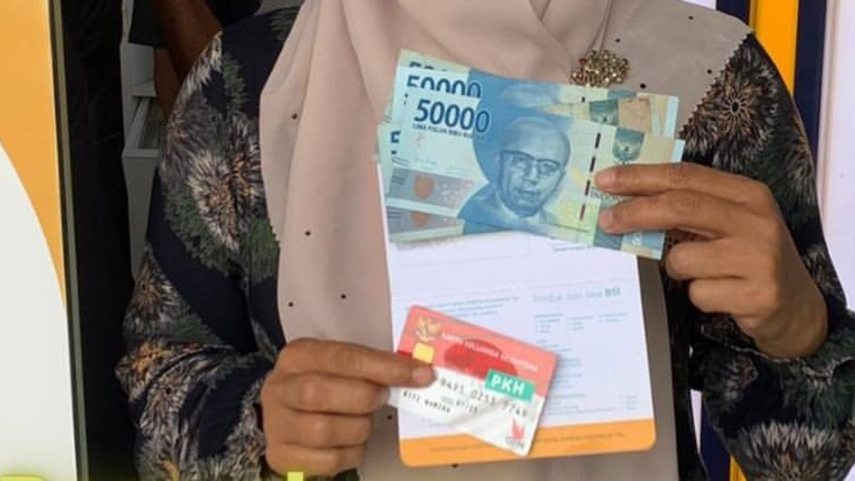 Ilustrasi KPM telah mencairkan bansos dengan KKS.