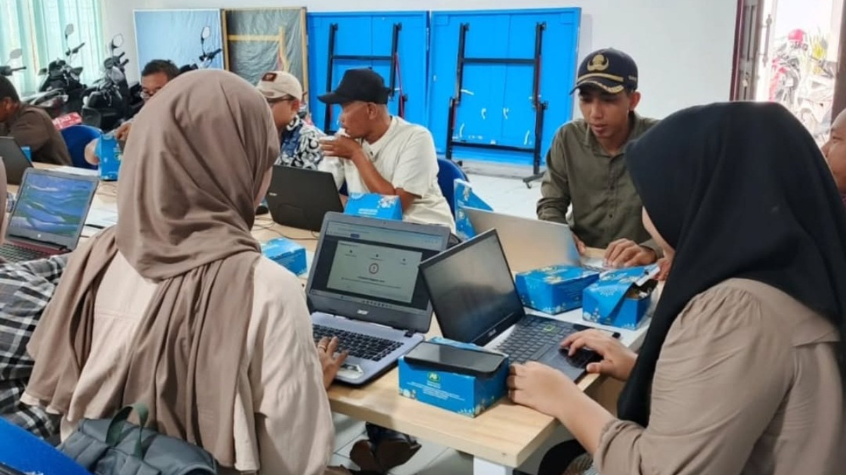Ilustrasi penertiban data kemiskinan (DTKS) sebagai penentu utama penerimaan bansos