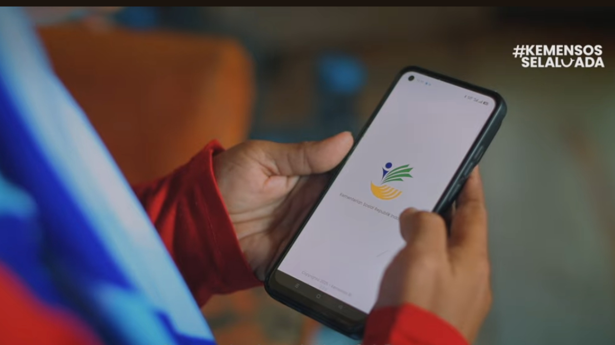 Ilustrasi: Pengecekan penerima bantuan sosial (bansos) melalui aplikasi Cek Bansos.&nbsp;