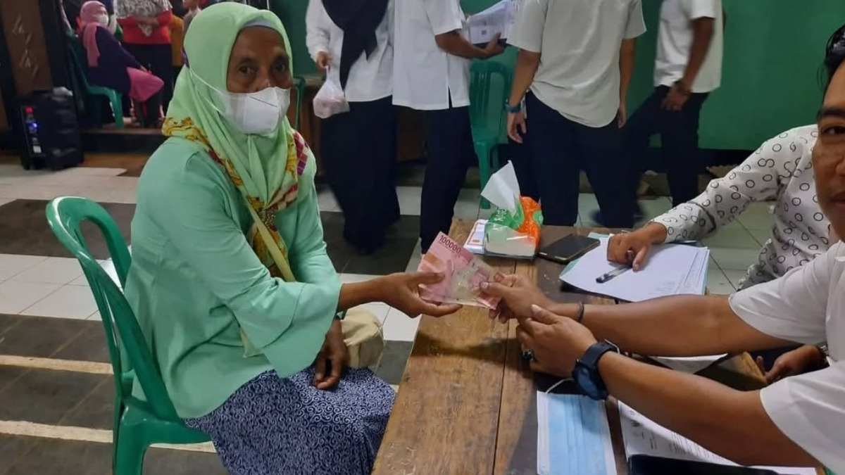 Ilustrasi pengambilan dana bansos BPNT Rp600 ribu