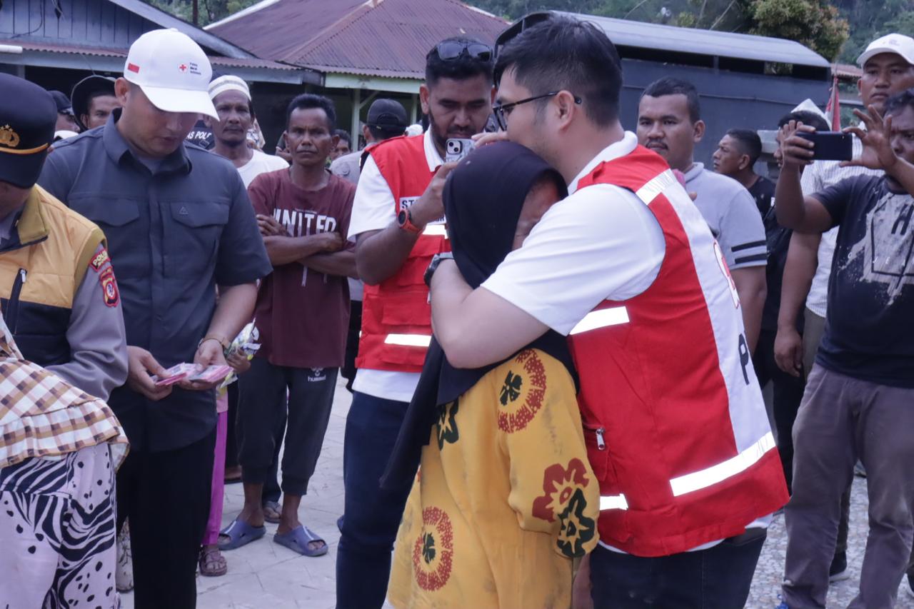 Penyerahan bantuan donasi dari Kabupaten Bogor untuk Aceh Tenggara.