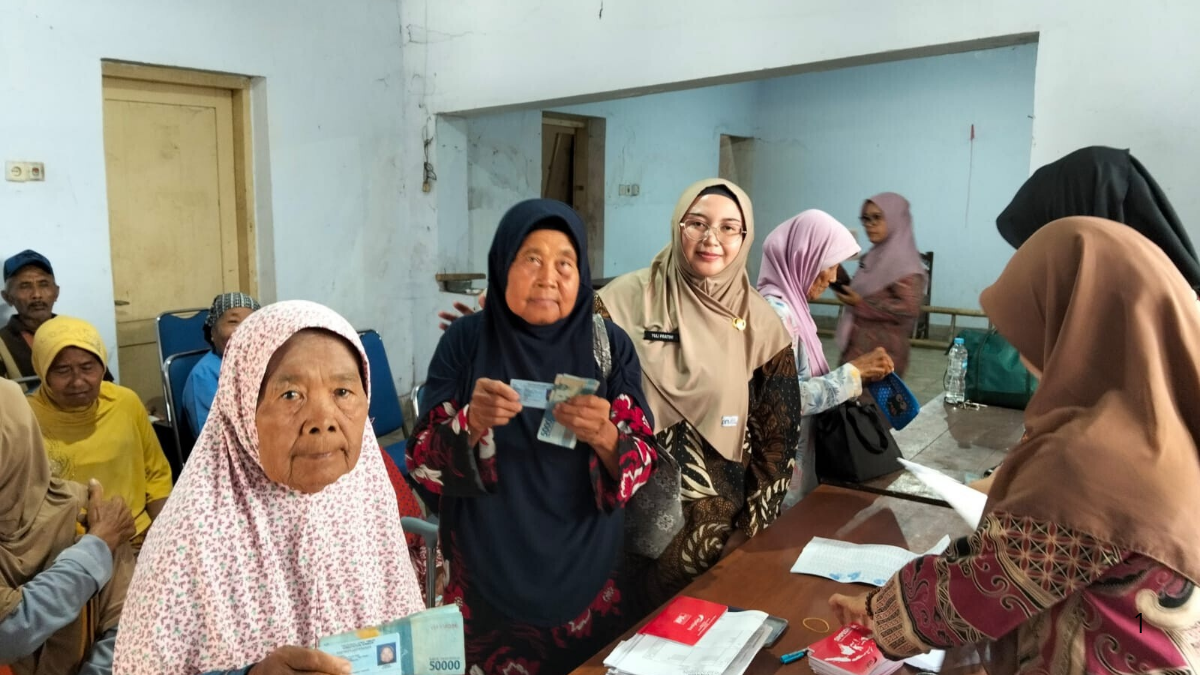 Ilustrasi penyaluran bansos PKH dan BPNT.