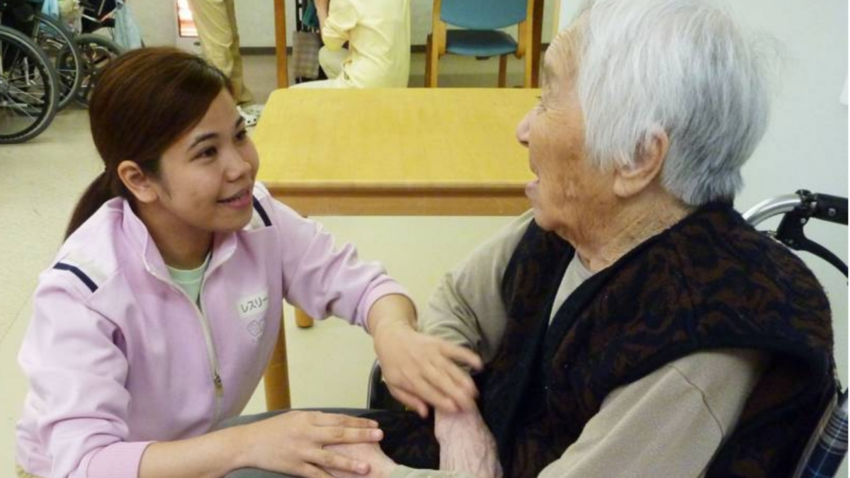 Ilustrasi. Kerja di Jepang menjadi caregiver.