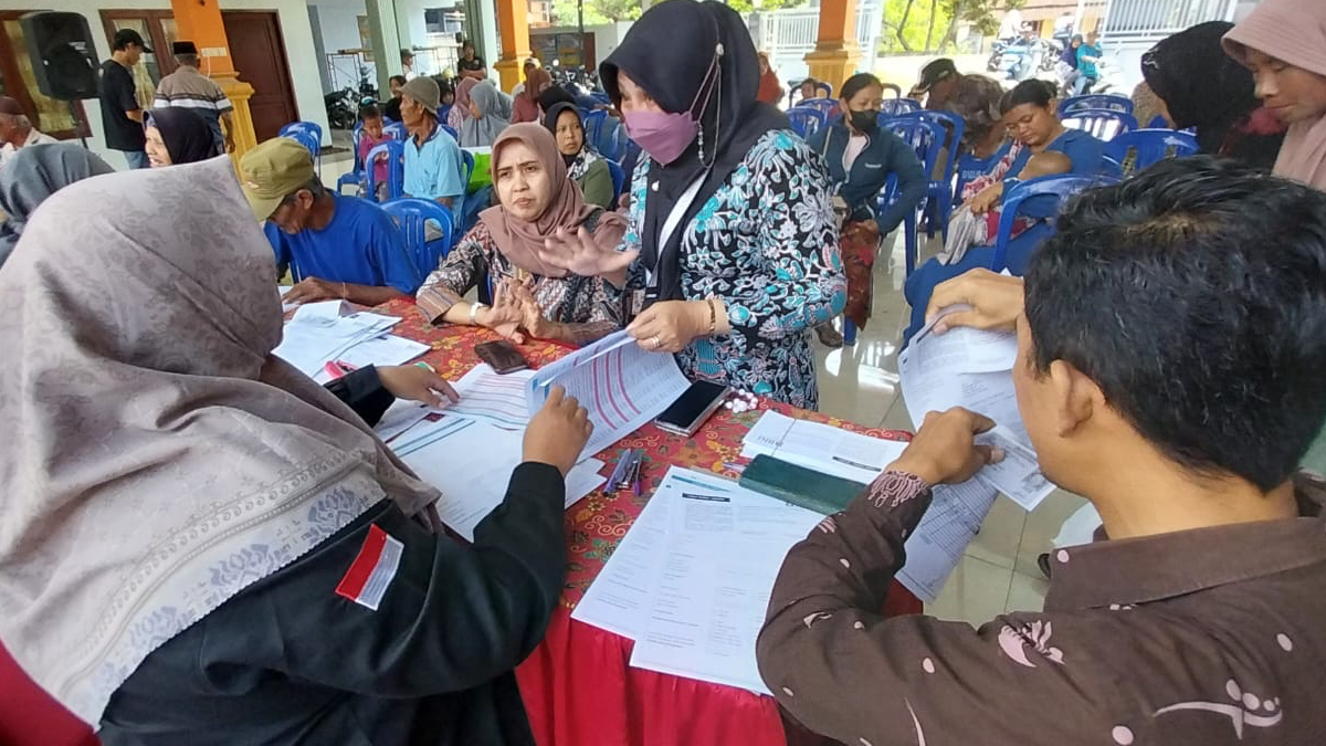 Ilustrasi penyaluran bansos BPNT ke KPM.