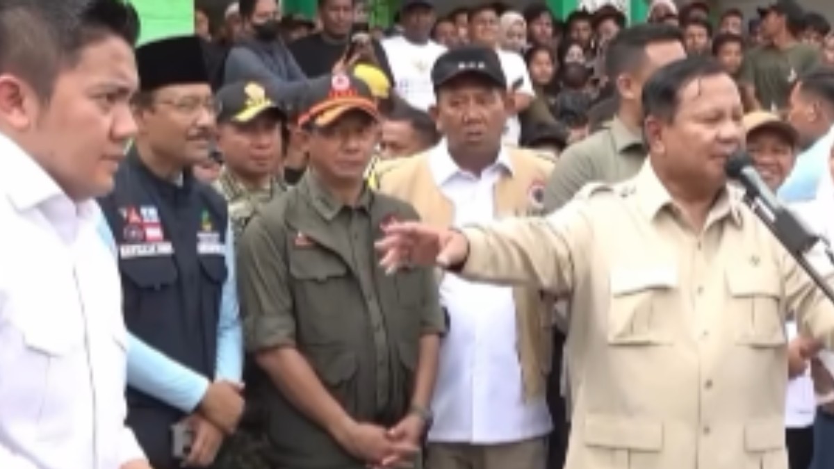 Presiden Prabowo Subianto memastikan penanganan banjir di Aceh, Sumatera Barat, dan Sumatera Utara ditangani secara efisien, efektif, dan terpadu.