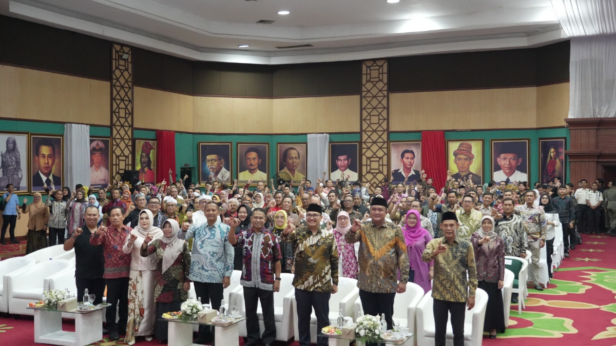 Acara ASN Award Tingkat Kabupaten Bogor Tahun 2025 di Gedung Tegar Beriman pada Selasa, 16 Desember 2025