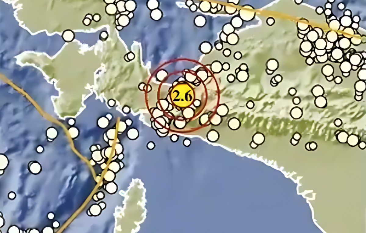 Peristiwa gempa bumi Magnitudo 2,6 menggetarkan Barat Daya Nabire Papua.