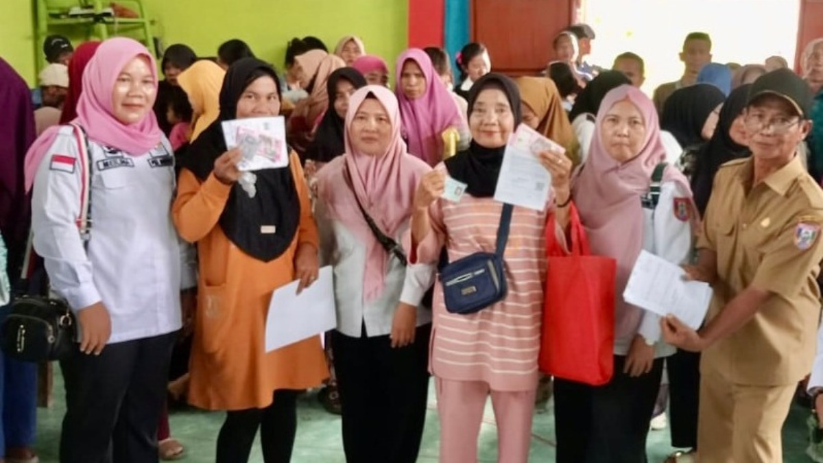 Ilustrasi pengambilan dana bansos Rp600 ribu