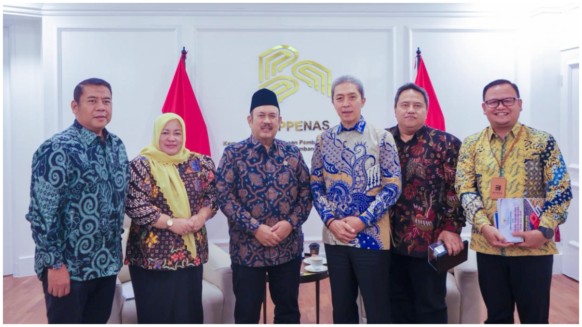 Wali Kota Dedie Rachim bersama jajaran Pemkot Bogor usai Rakor bersama Kementerian PPN - Bappenas.