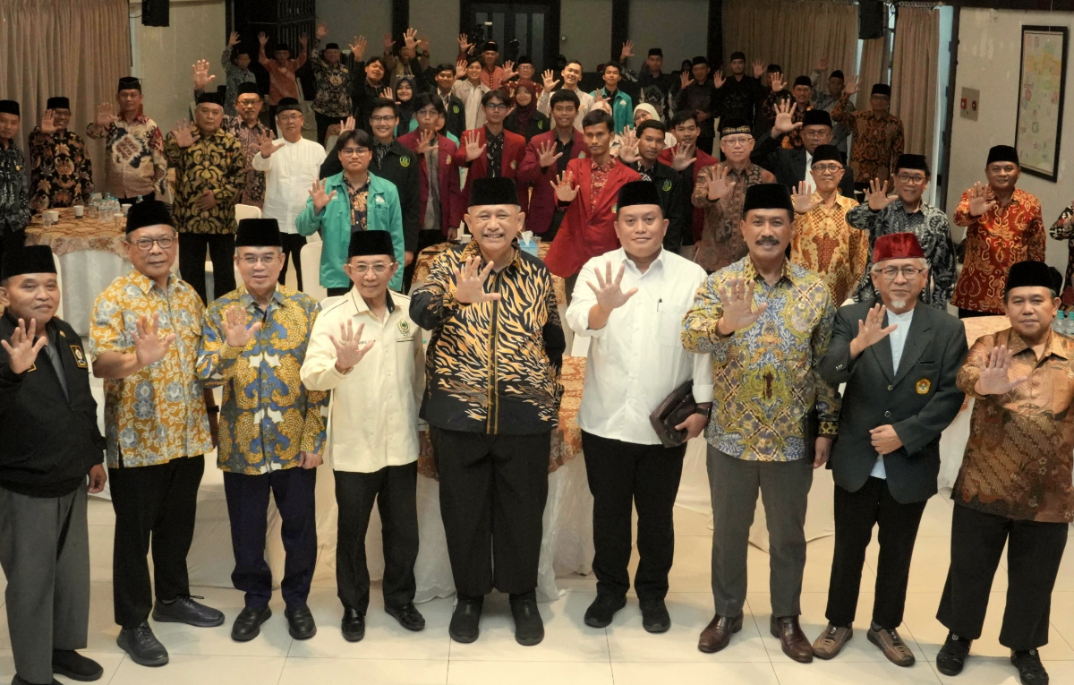 FOTO BERSAMA : Sarasehan Kebangsaan yang diselenggarakan&nbsp;DPP LDII.