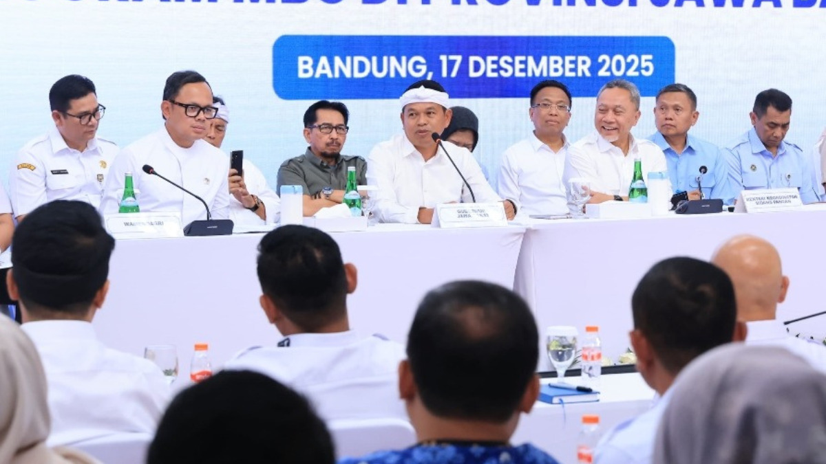 Gubernur&nbsp;Jawa Barat Dedi Mulyadi&nbsp;memberikan sambutan dalam rakor&nbsp;program&nbsp;MBG.&nbsp;