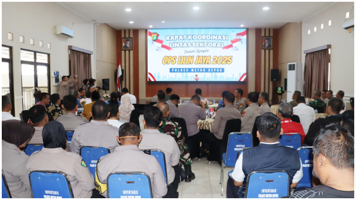Rapat kordinasi lintas sektoral Kota Depok dalam rangka pengamanan Nataru di Mapolres Metro Depok