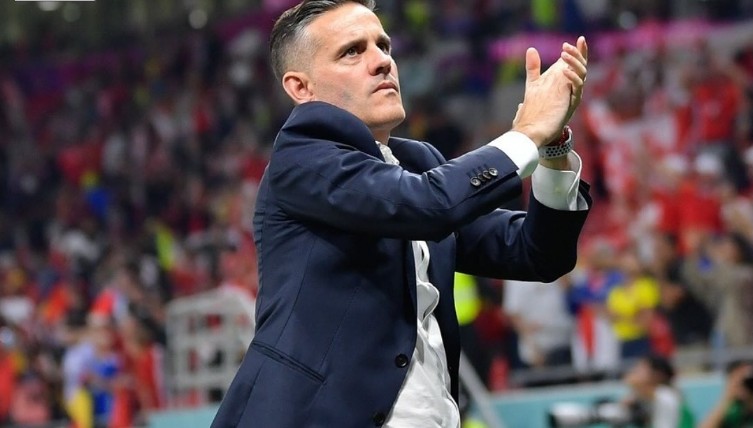 Perkenalan John Herdman sebagai Pelatih Timnas Indonesia diundur.
