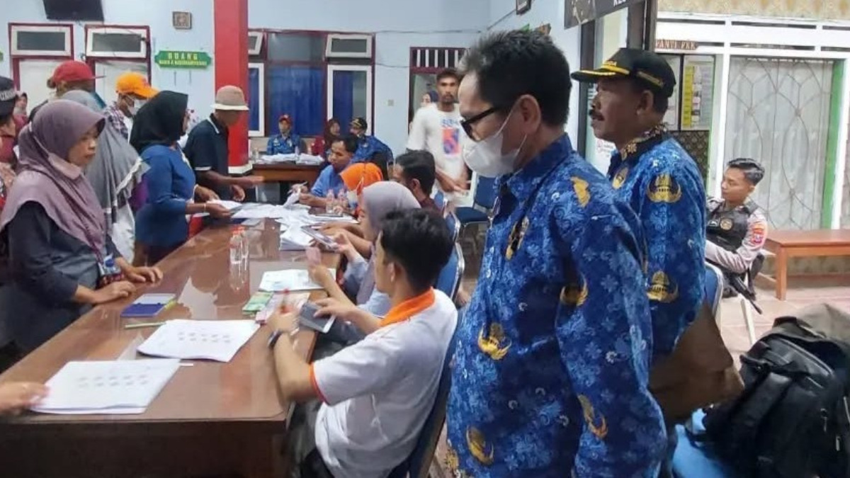 Ilustrasi. Penyaluran bansos dari Kemensos untuk KPM.