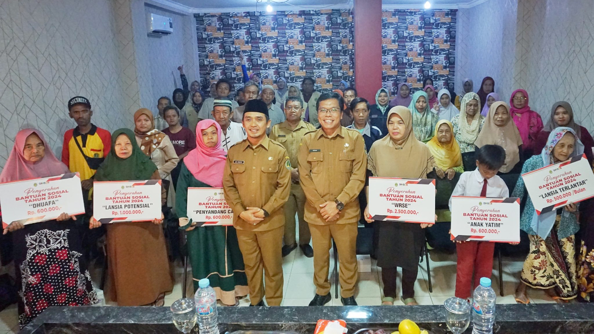 Ilustrasi. Penyaluran bansos PKH BPNT ke KPM.
