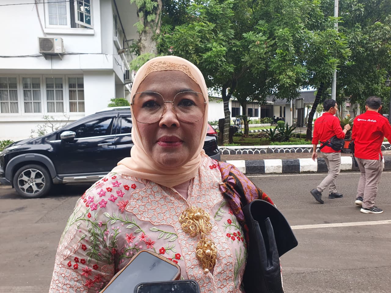 Ketua Kadin Kabupaten Bogor, Sintha Dec Checawaty saat menyampaikan keterangan.