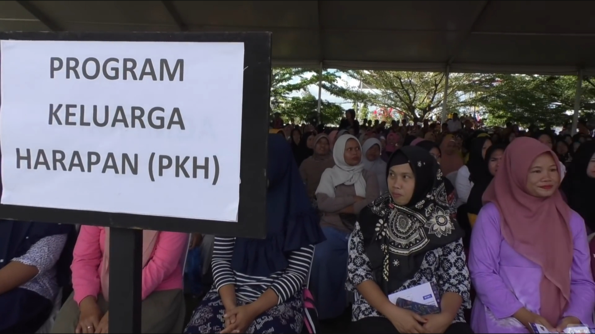 Ilustrasi penyaluran bansos PKH