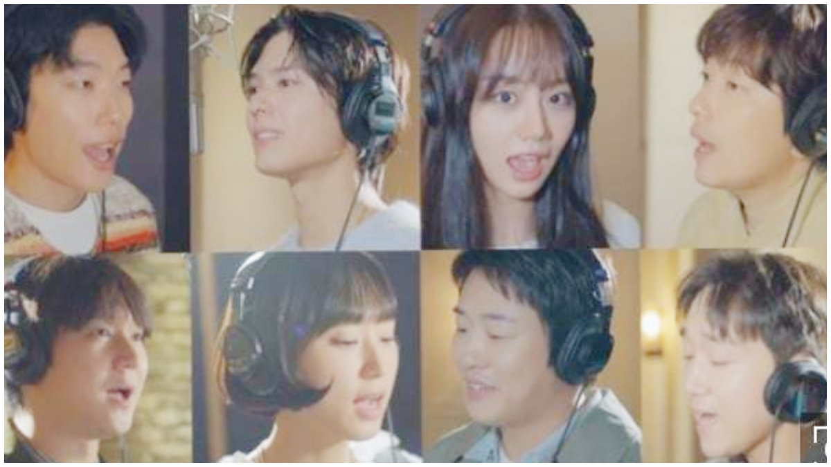 Para pemeran utama saat menyanyikan OST 10 Tahun Reply 1988.