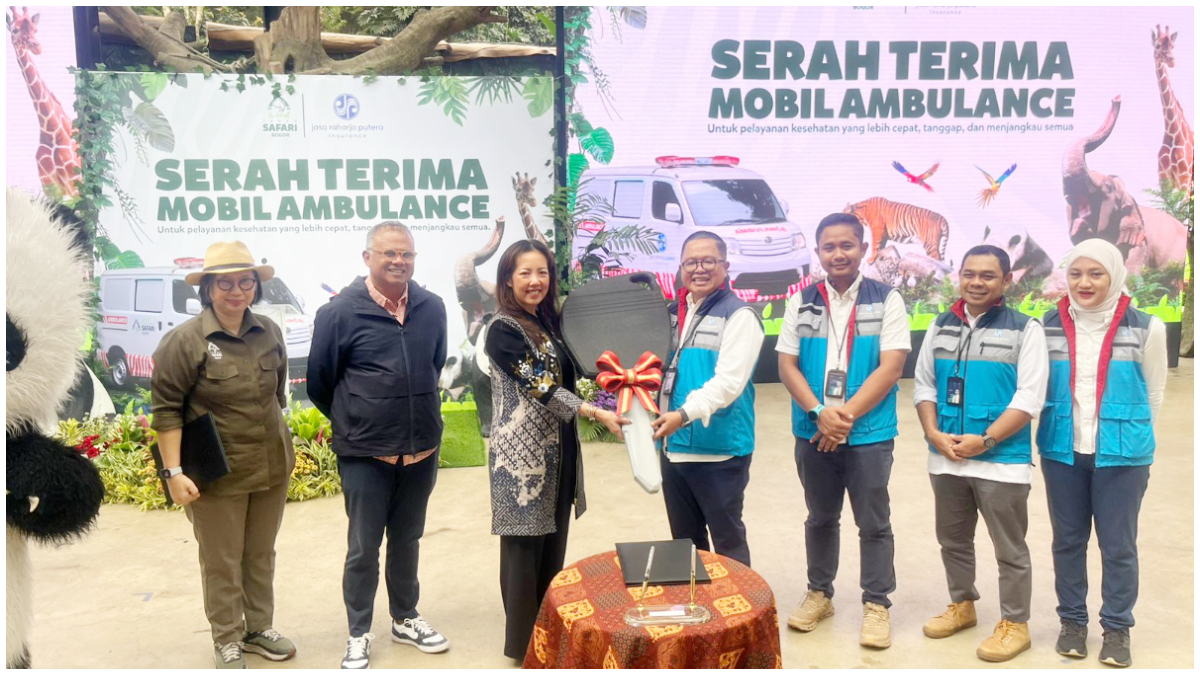 Taman Safari Bogor menerima satu unit ambulans dari PT Asuransi Jasaraharja Putera pada Selasa 23 Desember 2025.