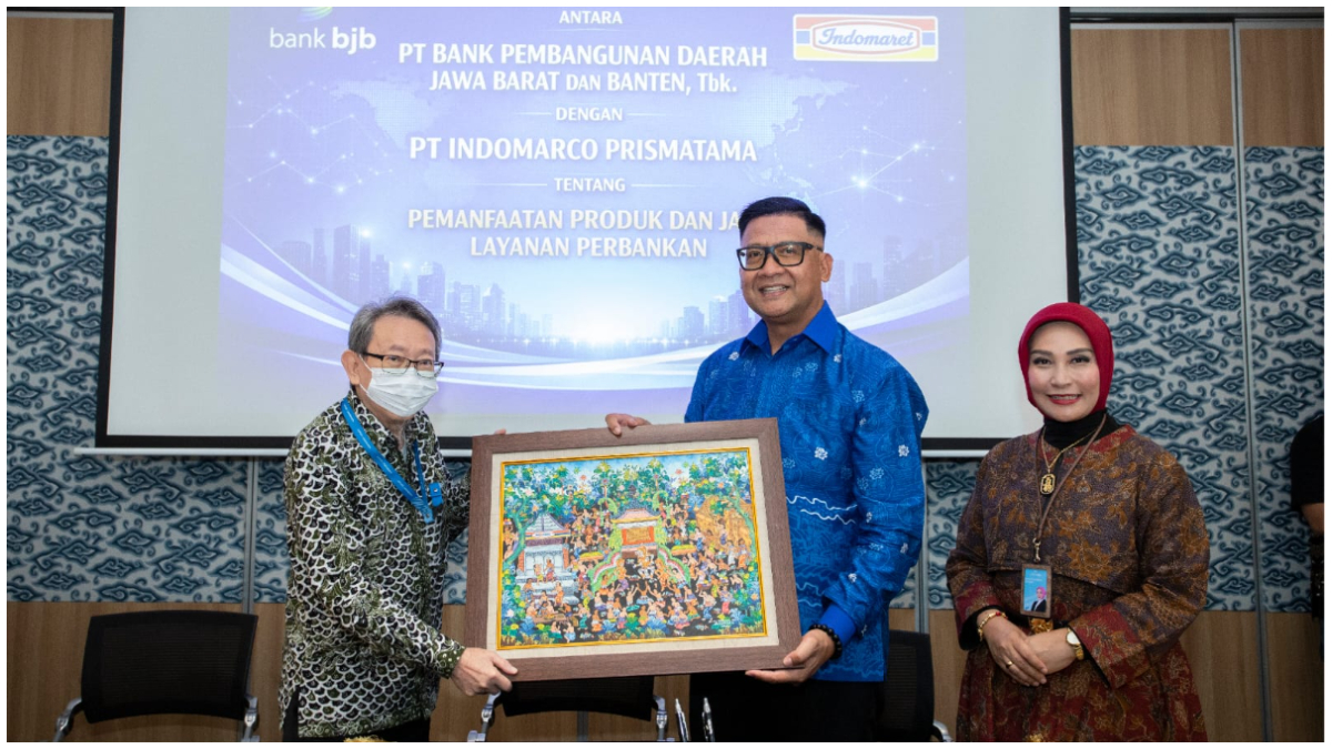 Penandatanganan Nota Kesepahaman antara bank bjb dan Indomaret mengenai pemanfaatan layanan dan produk perbankan merupakan langkah terbaru.