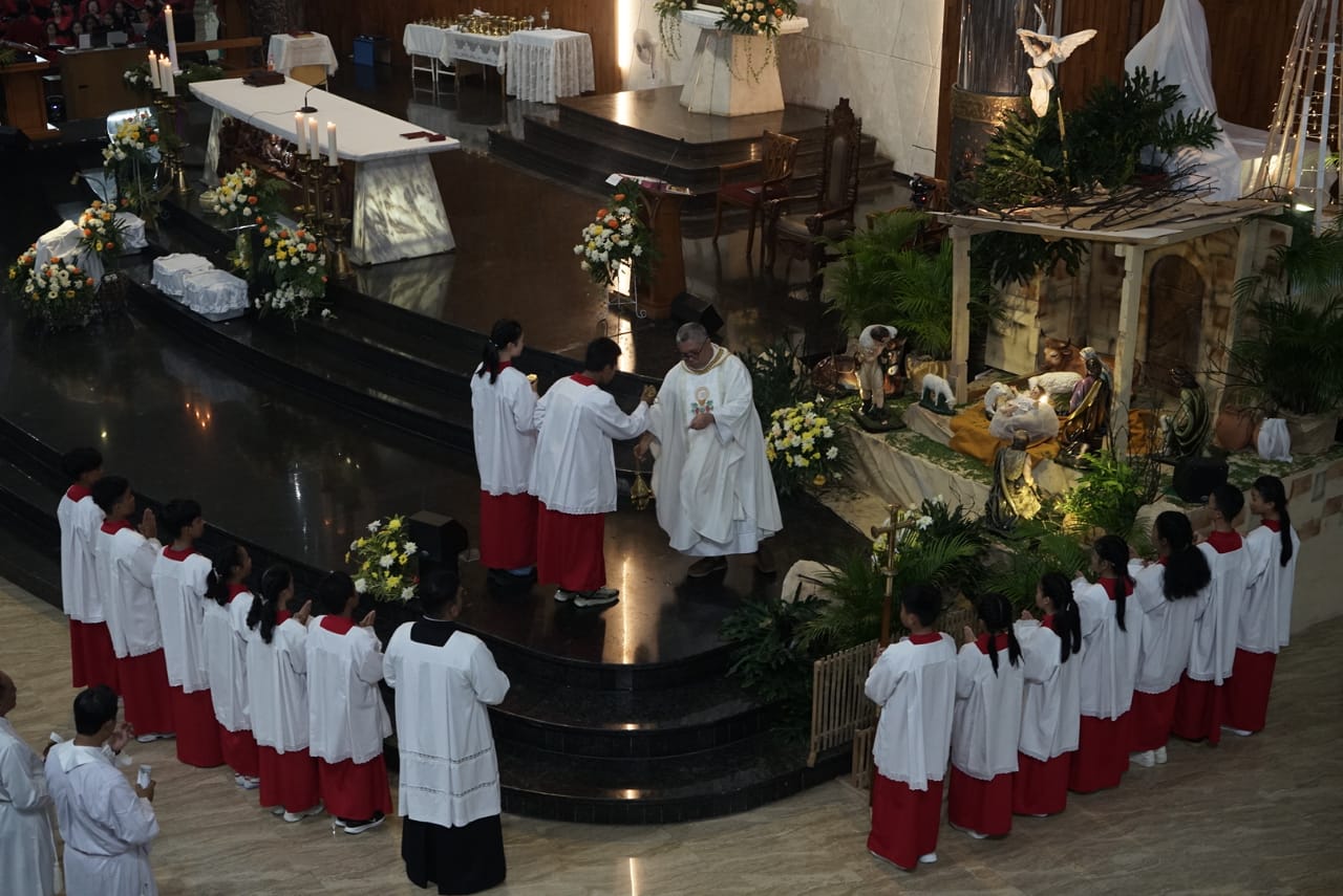 Bupati Bogor, Rudy Susmanto saat mengecek langsung Gereja Paroki Keluarga Kudus Cibinong, Kabupaten Bogor.