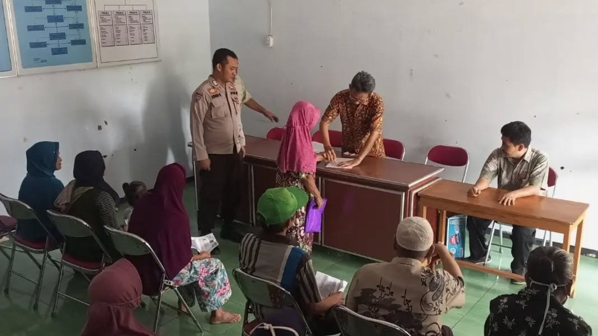 Ilustrasi pengambilan dana bansos Rp600 Ribu