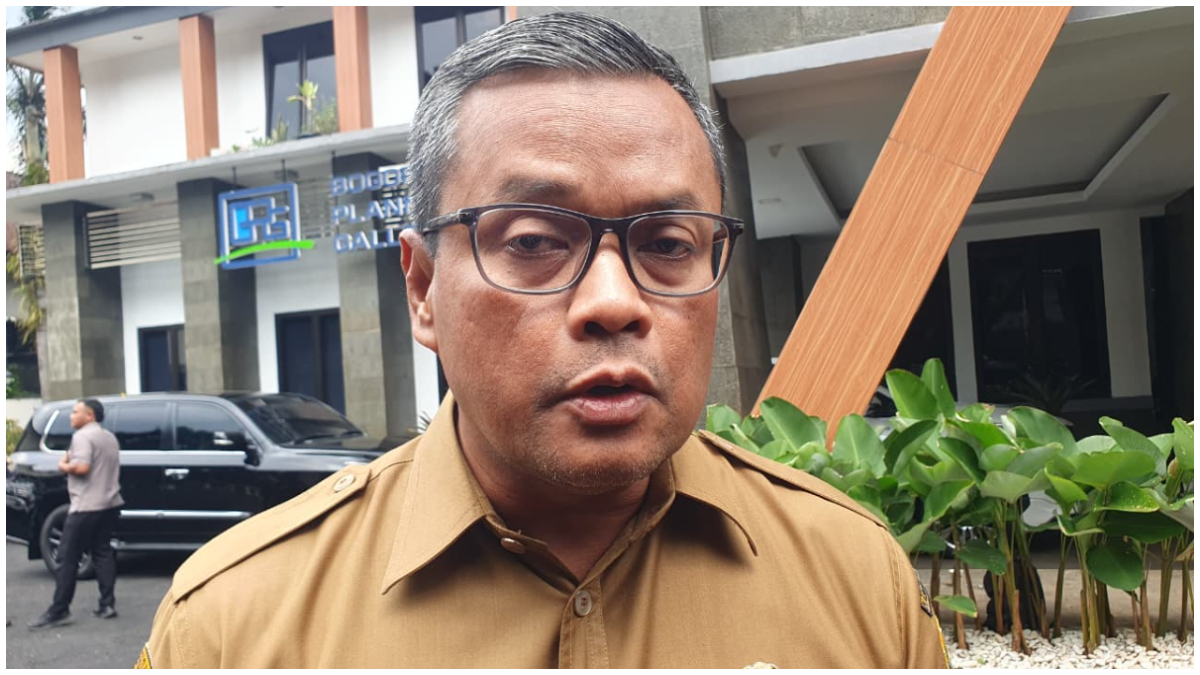 Kepala Inspektorat Kabupaten Bogor, Arif Rahman saat dimintai keterangan.