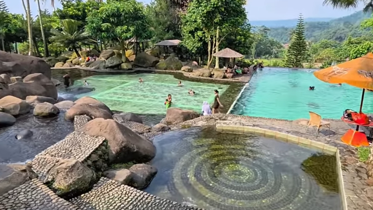 Taman Batu Purwakarta