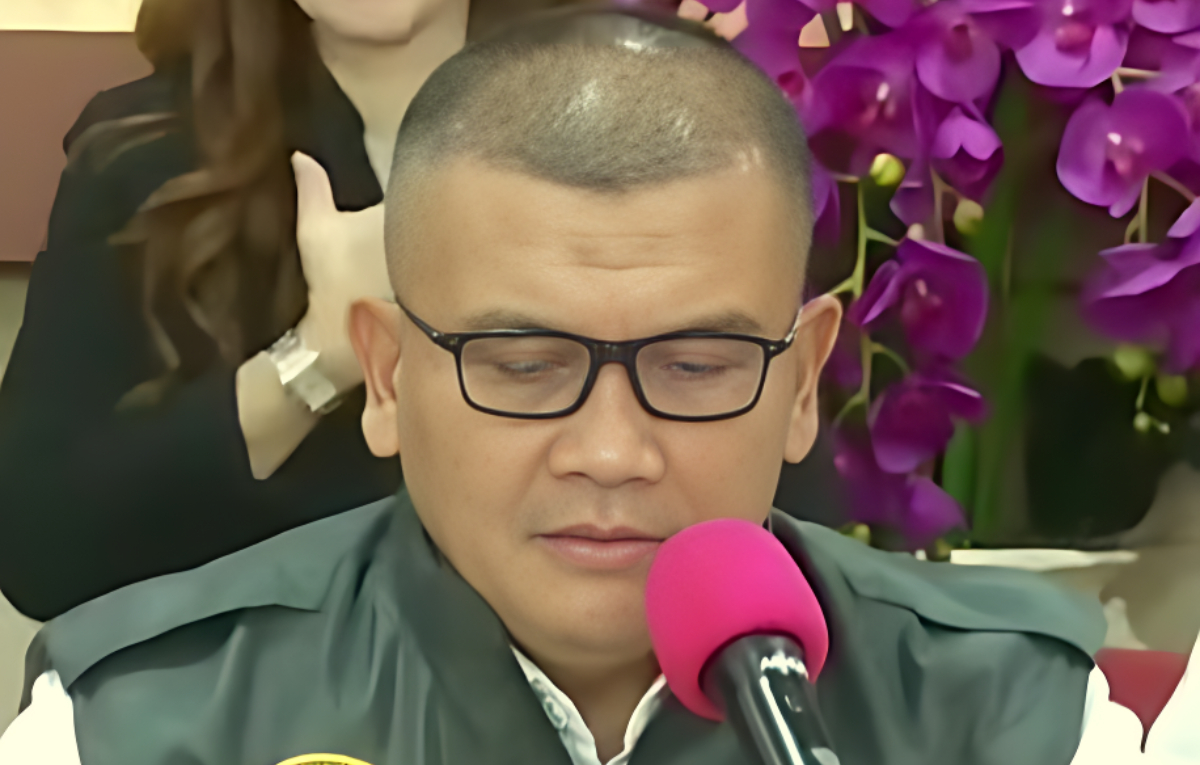 Direktur Tindak Pidana Kortastipidkor Polri, Brigjen Pol Totok Suharyanto saat memberikan keterangan kepada wartawan, Rabu 31 Desember 2025.