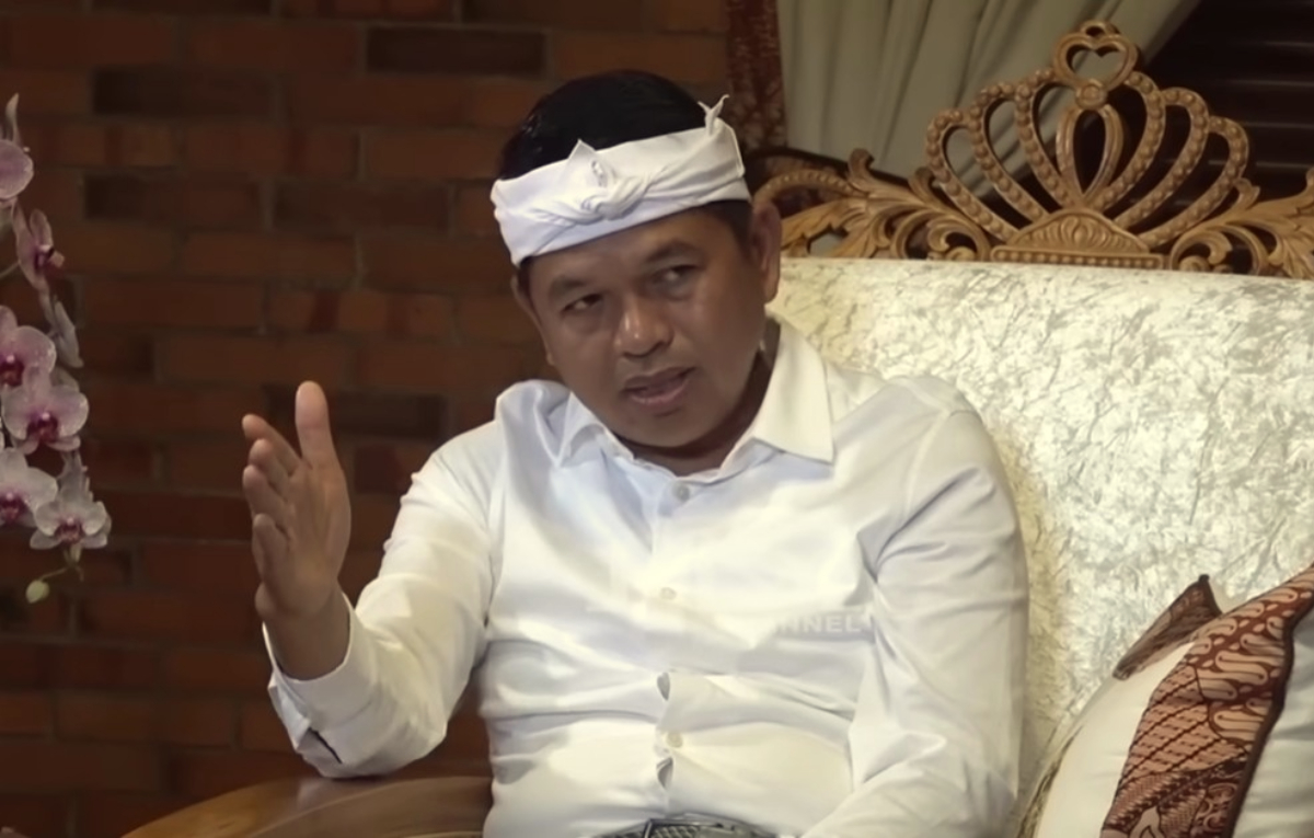 Gubernur Jawa Barat, Dedi Mulyadi menjelaskan soal UMSK.