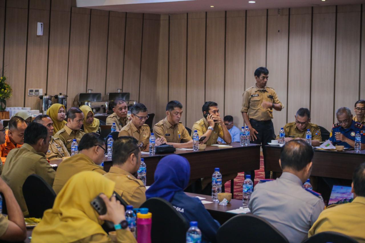 Rakor dan Evaluasi Kegiatan Pemerintah Kota Bogor Tahun Anggaran 2025 di Tirta Ballroom Hotel 101.