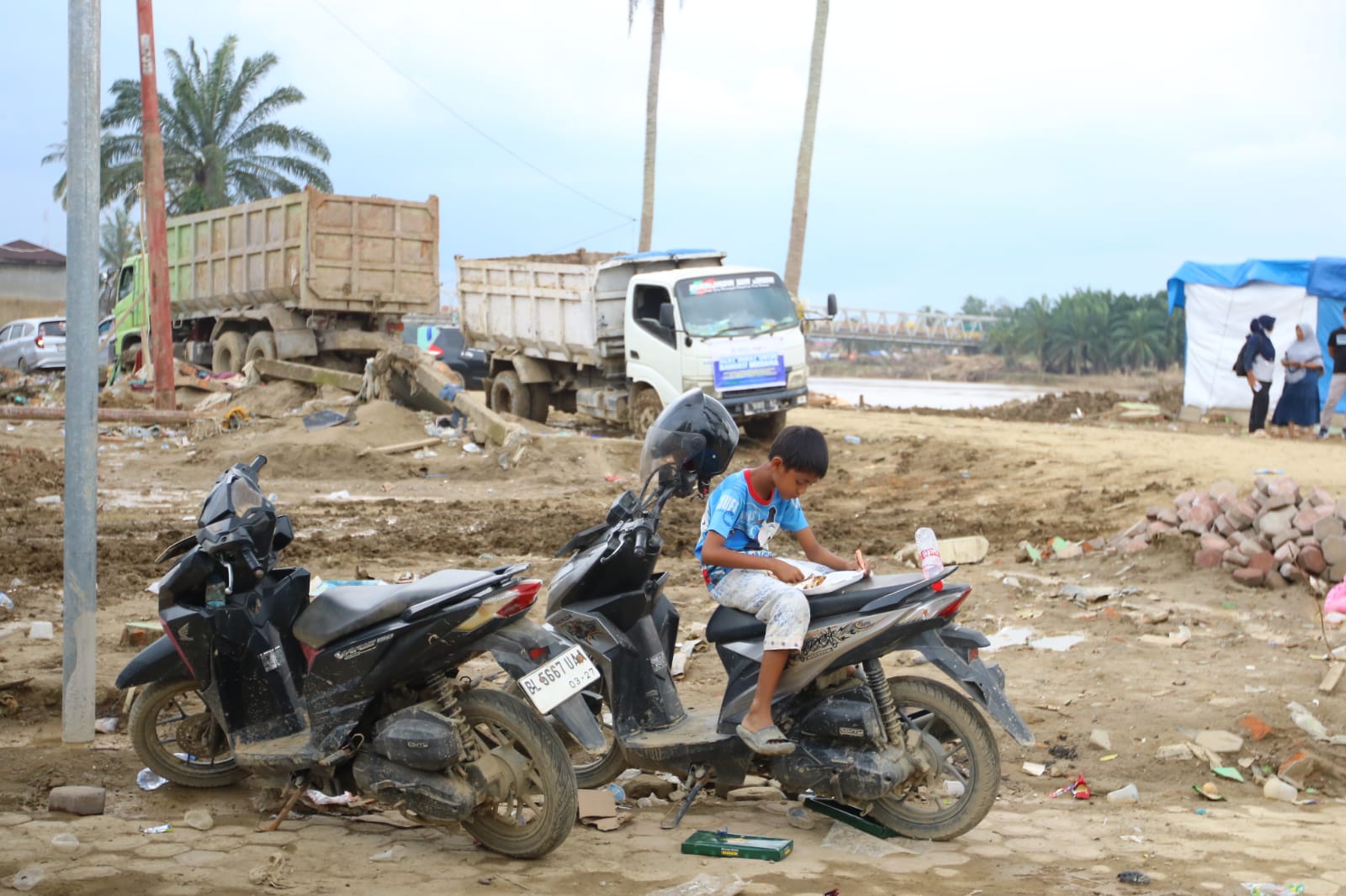 Kondisi terkini warga korban bencana banjir bandang di Aceh Tamiang, Kamis 1 Januari 2026.