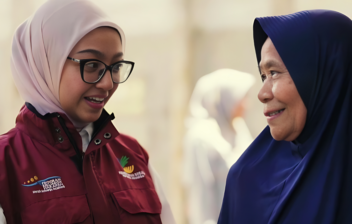 Petugas aktif mendampingi penerima KPM Bansos, termasuk saat pencairan.