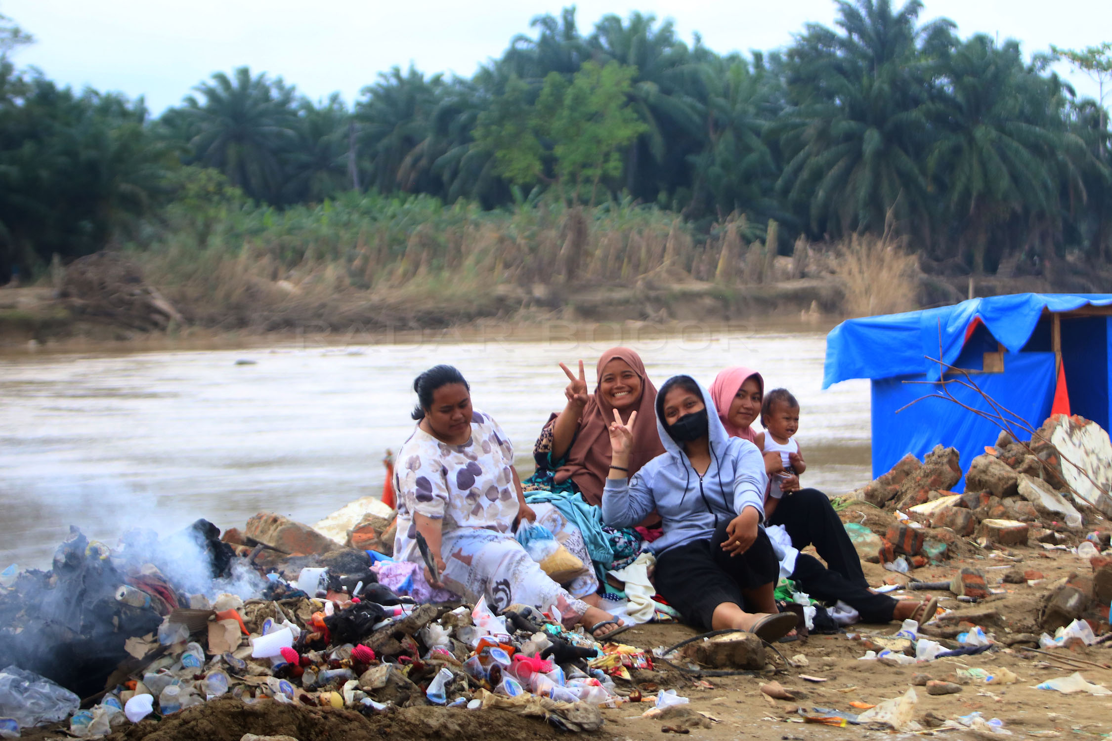 Ilustrasi warga korban bencana alam yang terima rumah hunian. Warga Dusun Al Ikhsan, Aceh Tamiang. Foto :
