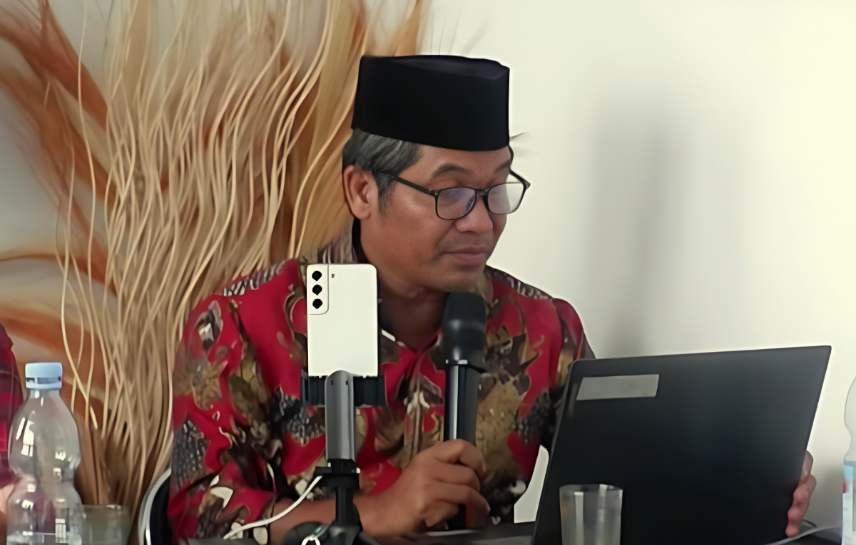Direktur Eksekutif LIMA, Ray Rangkuti mengungkapkan berbagai materi pengantar diskusi.
