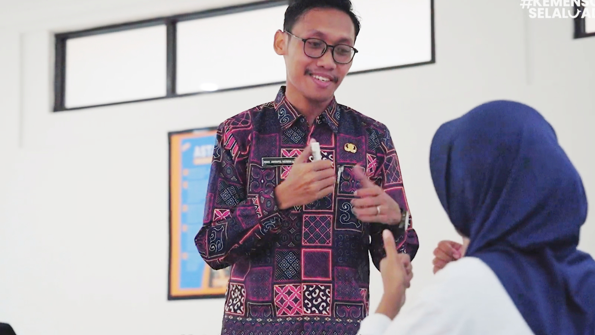 Guru pengajar