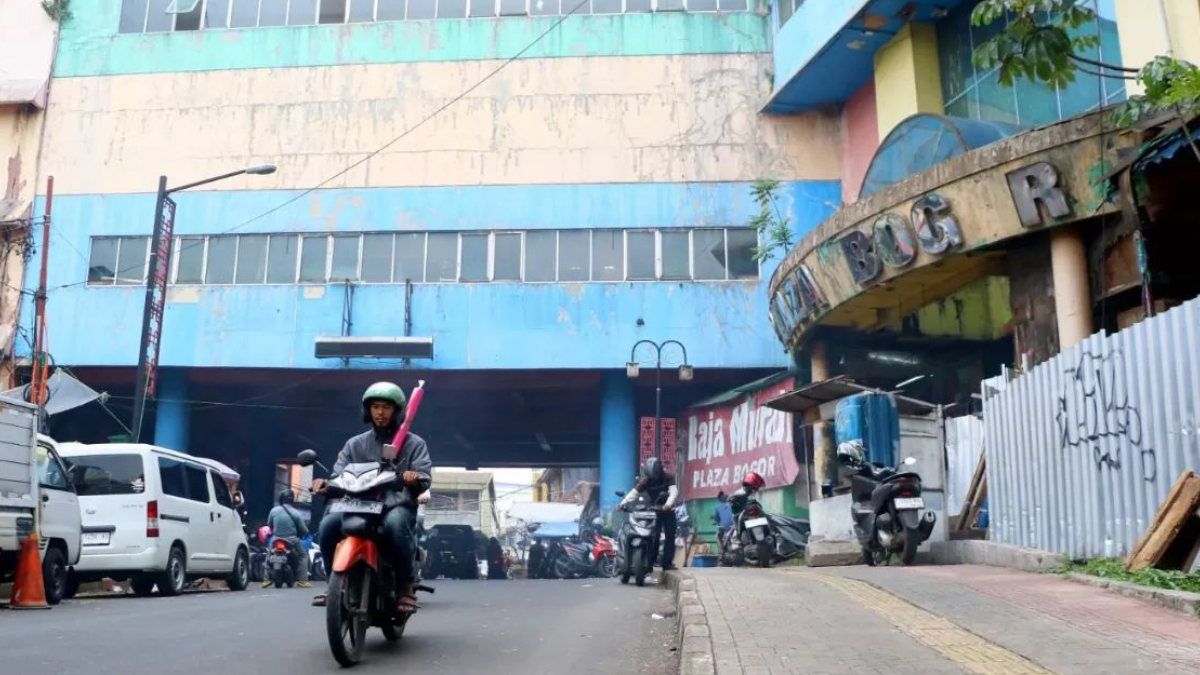 Gedung Plaza dan Pasar Bogor yang akan direvitalisasi