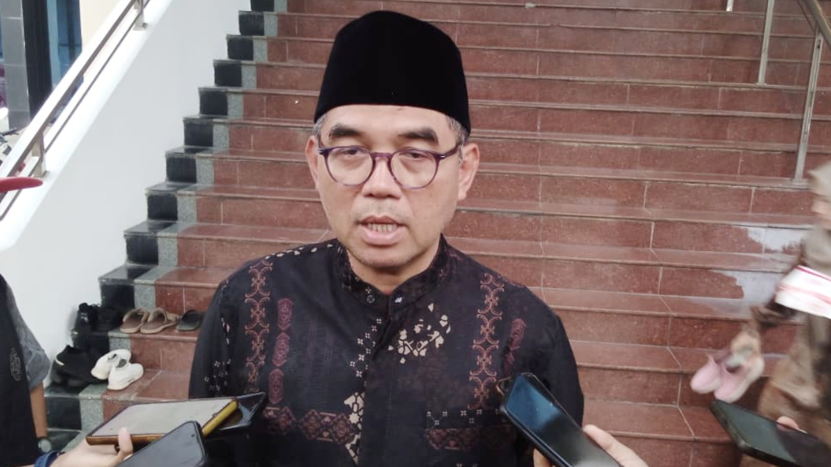 Sekretaris Daerah (Sekda) Kabupaten Bogor, Ajat Rochmat Jatnika saat menyampaikan keterangan kepada wartawan.