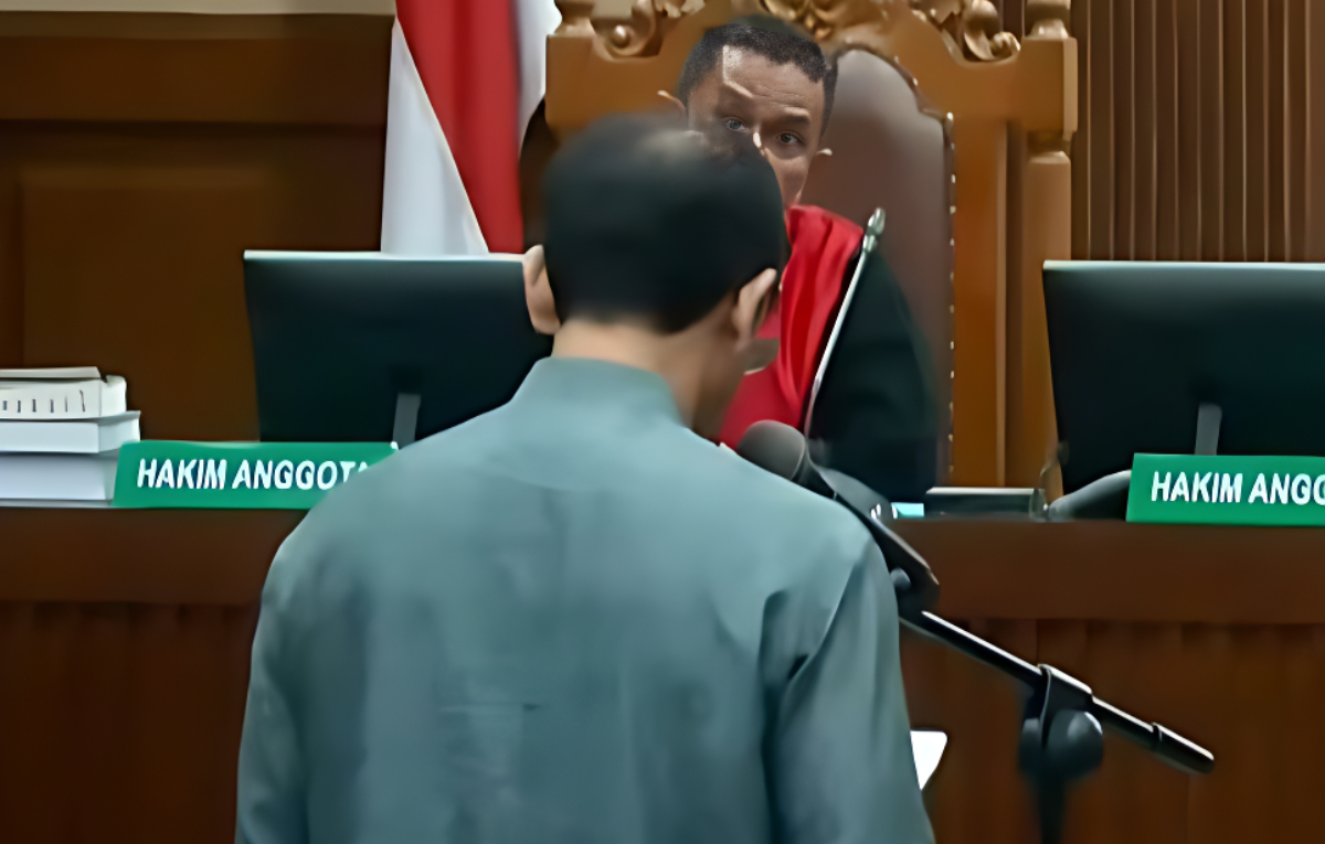 Mantan Menteri Pendidikan, Kebudayaan, Riset dan Teknologi, Nadiem Anwar Makarim saat di sidang pembacaan eksepsi di Pengadilan Tipikor Jakarta Pusat, Senin 5 Januari 2026.