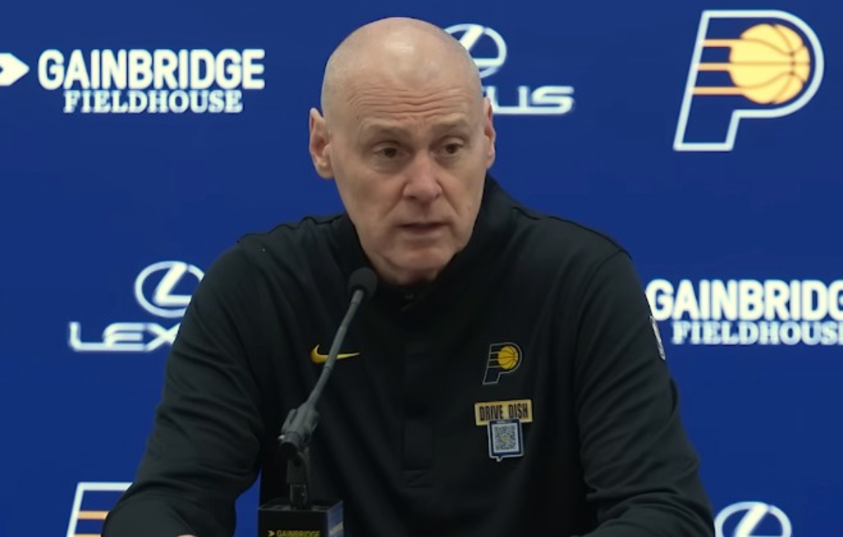 Pelatih Indiana Pacers,&nbsp;Rick Carlisle saat memberikan keterangan.