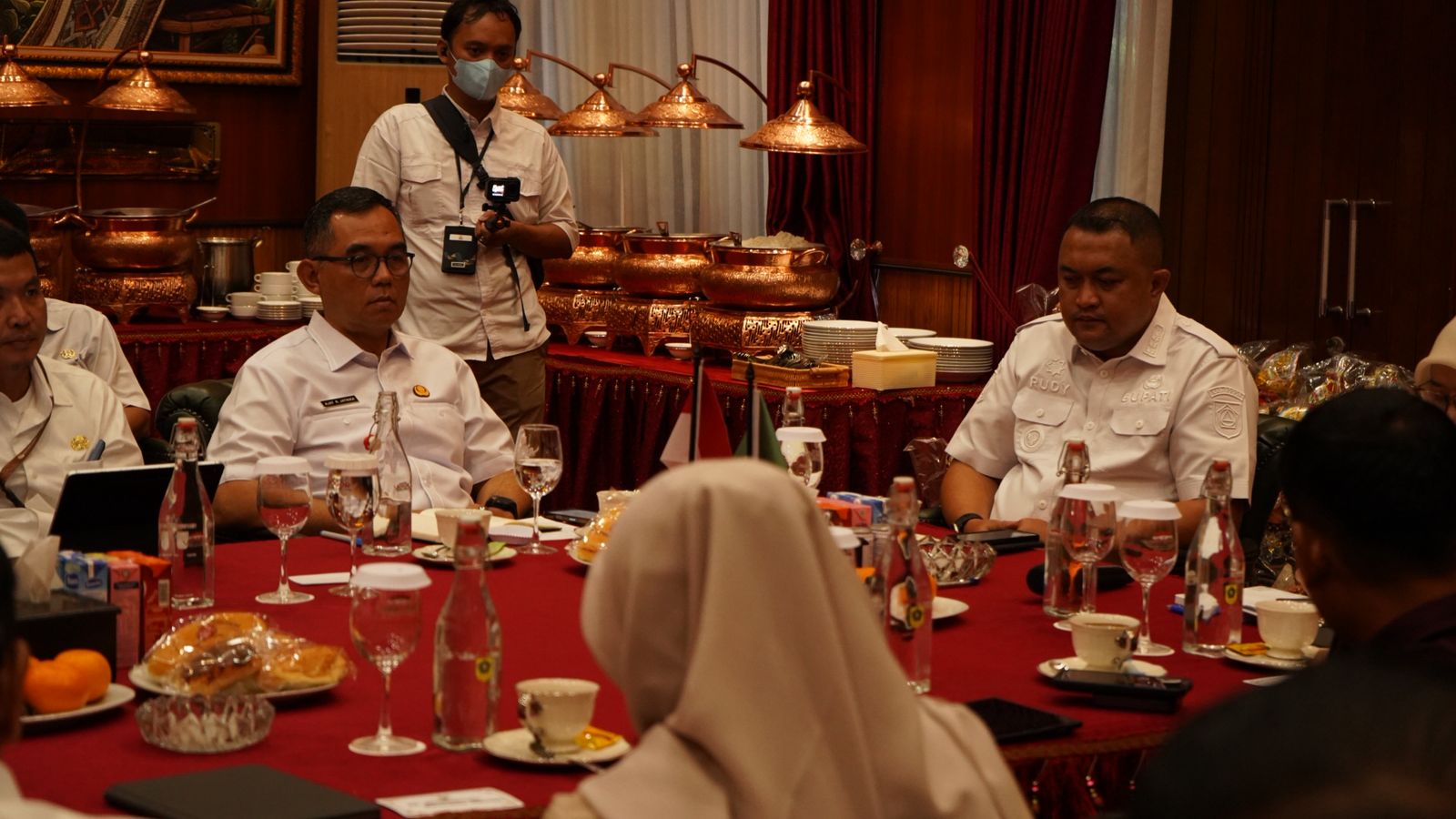 Bupati Bogor, Rudy Susmanto saat menggelar audiensi terkait pembangunan rumah susun Paspampres.