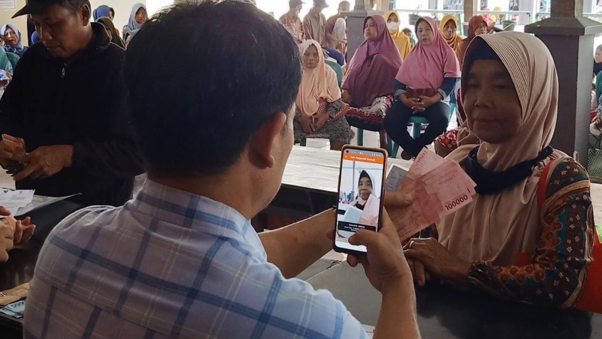 Ilustrasi Penyaluran Bansos