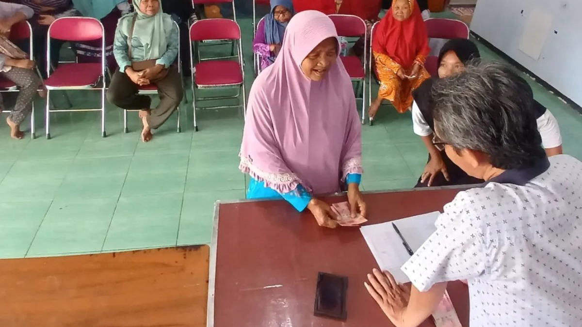 Ilustrasi pencairan bansos Rp600 ribu