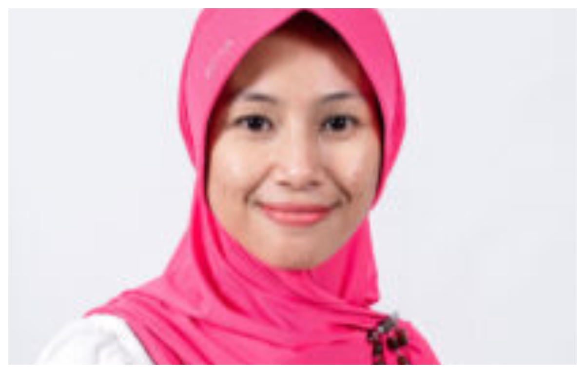 Dosen Program Studi Supervisor Jaminan Mutu Pangan Sekolah Vokasi IPB University, Ai Imas Faidoh Fatimah saat memberikan penjelasan.