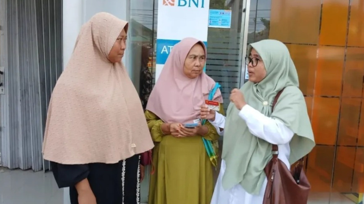 Ilustrasi KPM mengecek saldo bansos BPNT Tahap 1 bernominal Rp6.000