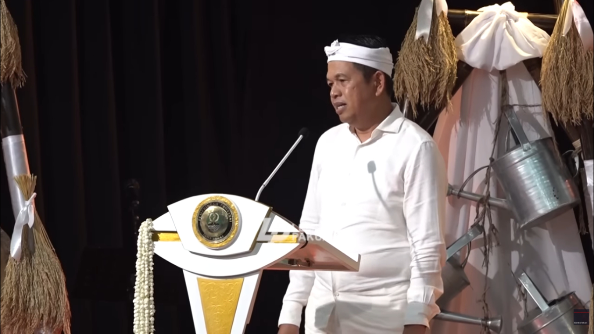 Gubernur Jawa Barat Dedi Mulyadi