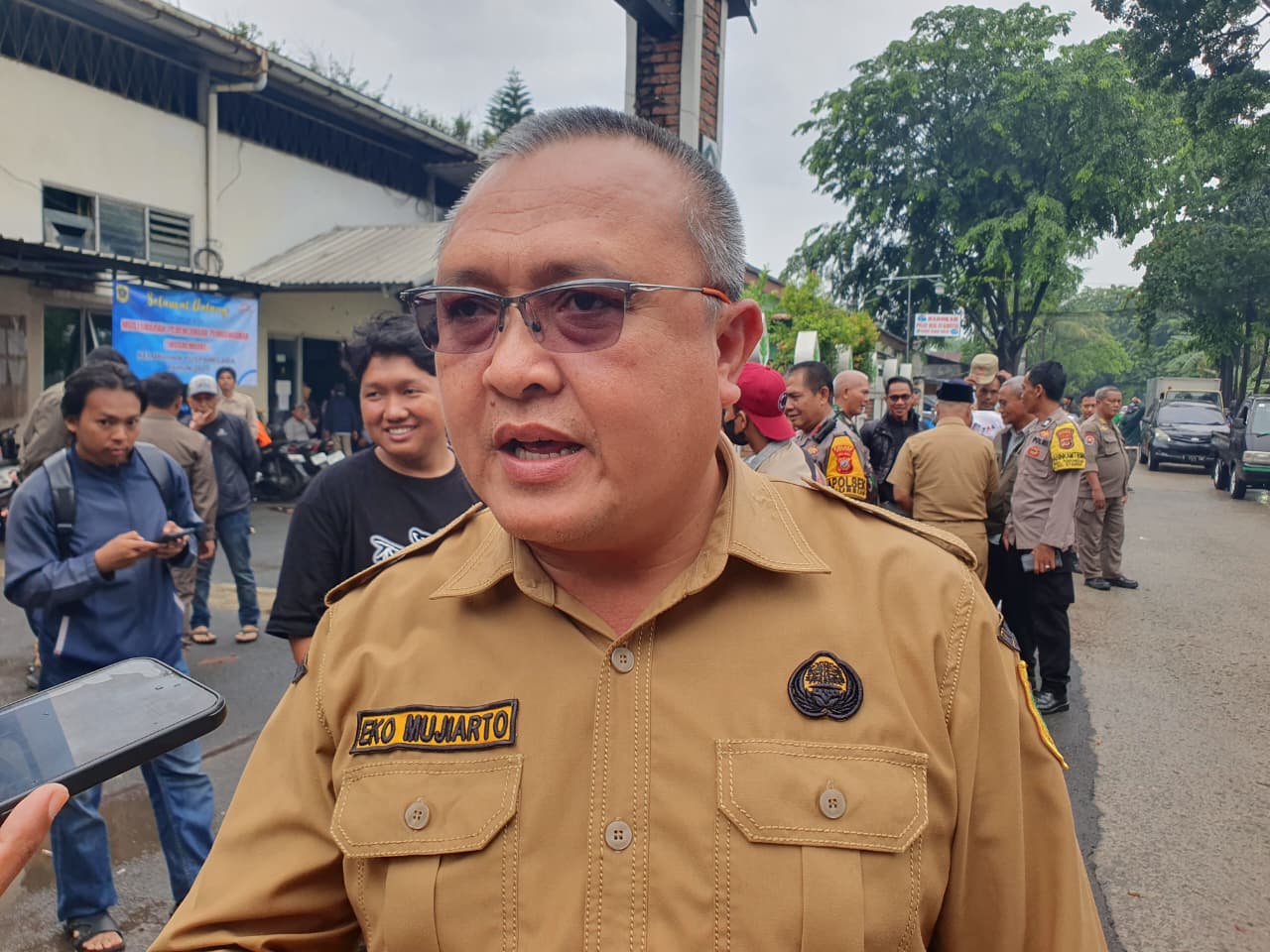 Kepala DPKP Kabupaten Bogor, Eko Mujiarto saat menyampaikan keterangan.